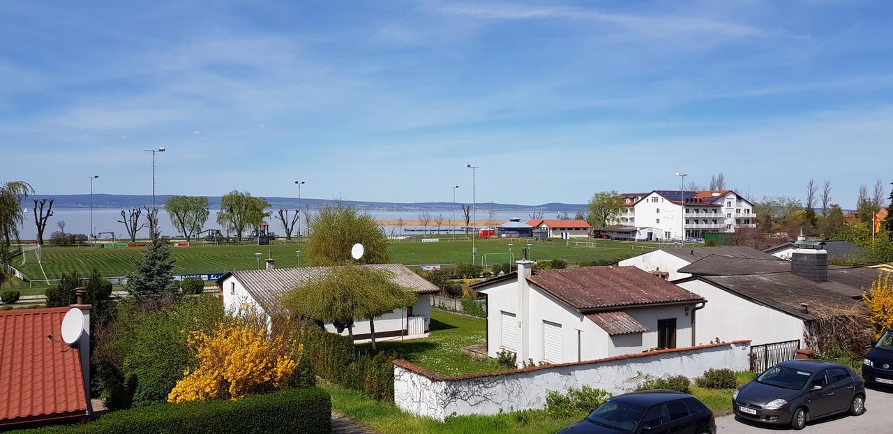 Gaestehaus Lokalaugenschein Podersdorf am See Exterior photo